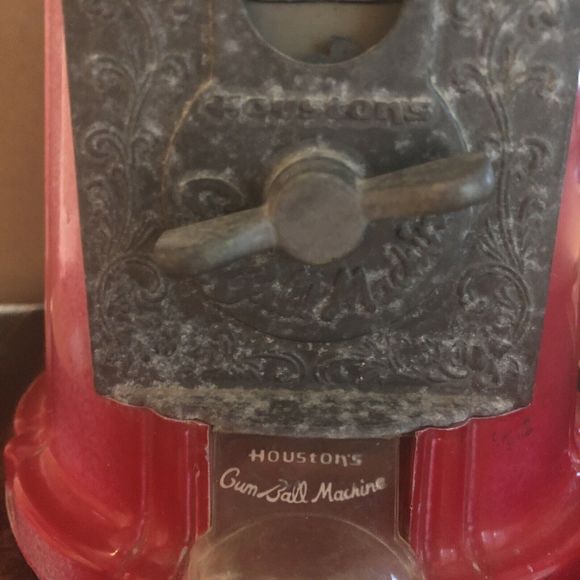 Vintage Houstons 9" Gumball Machine Red With Glass Globe Candy Patina - Picture 3 of 4